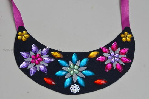 bib_necklace_for_kids