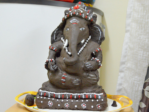 hand made ganapati idol for vinayaka chaturthi